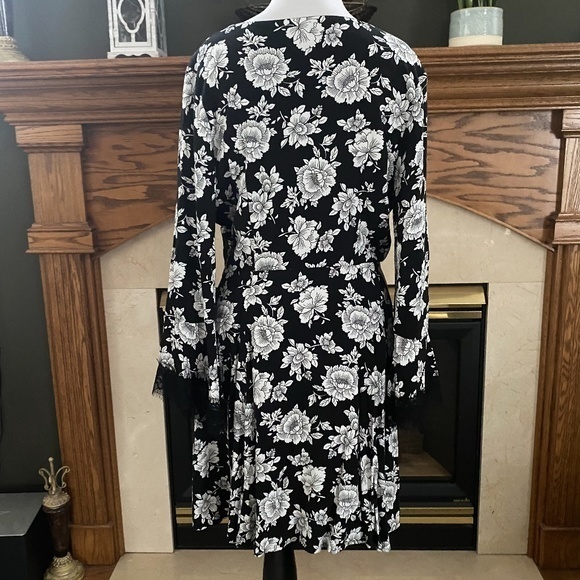 Bongo Draped Neckline Black/White Dress Juniors‎ L - Picture 7 of 14